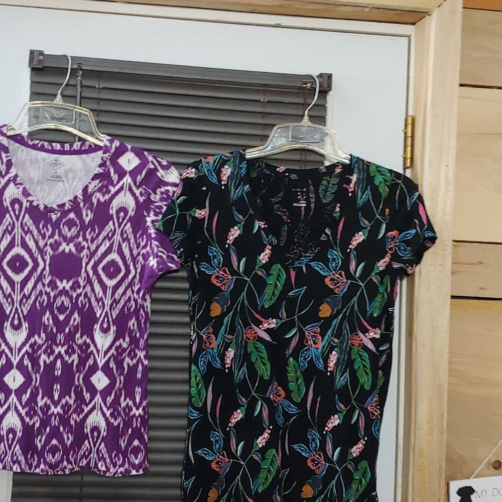 St Johns Bay /a new day womans tops size m - Picture 2 of 11